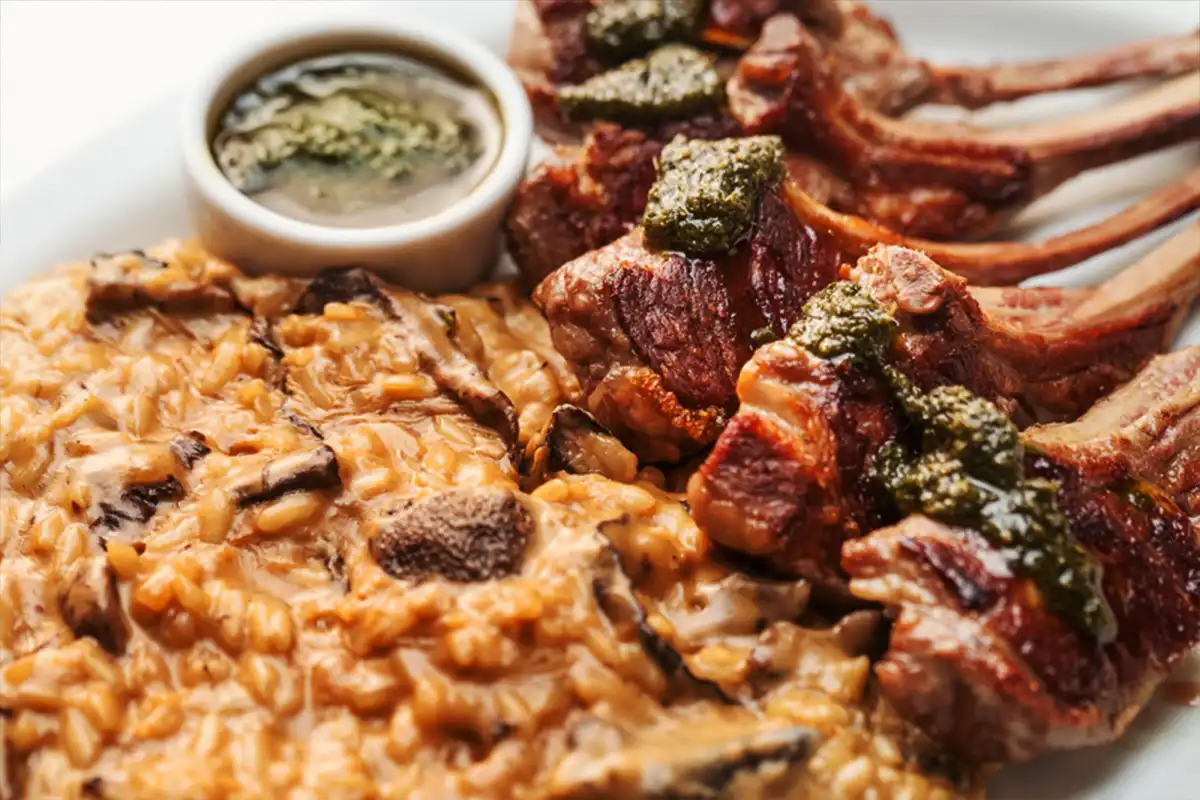 Carré di Agnello con Funghi